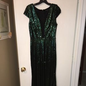 Symphony forest green, floor length gown, small4-6